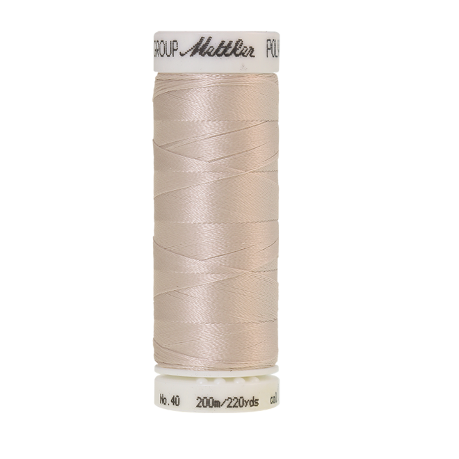 Amann Mettler Poly Sheen Pearl glänzt durch den trilobalen Fadenquerschnitt besonders schön. Zum Sticken, Quilten, Nähen. 200m Spule