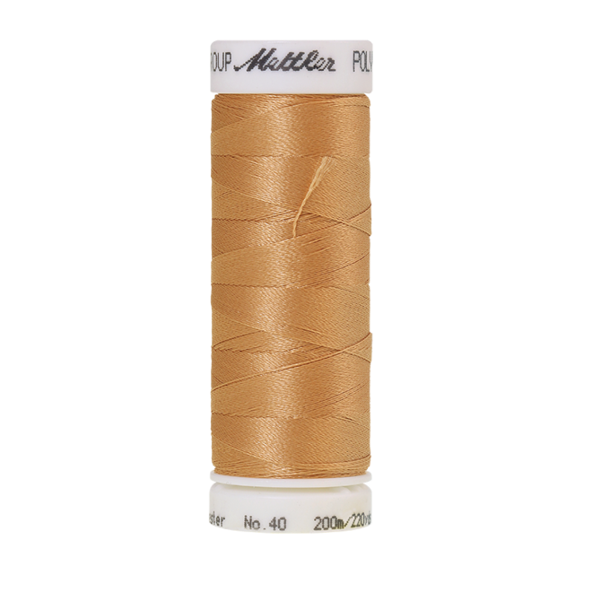 Amann Mettler Poly Sheen Peanut glänzt durch den trilobalen Fadenquerschnitt besonders schön. Zum Sticken, Quilten, Nähen. 200m Spule