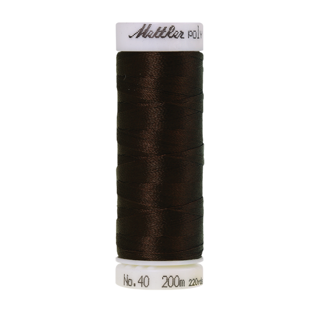 Amann Mettler Poly Sheen Mahogany glänzt durch den trilobalen Fadenquerschnitt besonders schön. Zum Sticken, Quilten, Nähen. 200m Spule