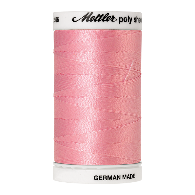 Amann Mettler Poly Sheen Petal Pink glänzt durch den trilobalen Fadenquerschnitt besonders schön. Zum Sticken, Quilten, Nähen. 800m Spule