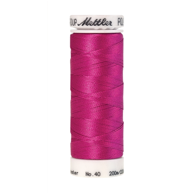 Amann Mettler Poly Sheen Hot Pink glänzt durch den trilobalen Fadenquerschnitt besonders schön. Zum Sticken, Quilten, Nähen. 200m Spule