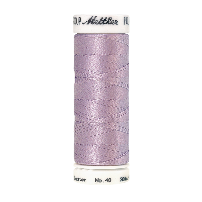 Amann Mettler Poly Sheen Stainless glänzt durch den trilobalen Fadenquerschnitt besonders schön. Zum Sticken, Quilten, Nähen. 200m Spule