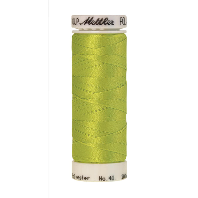 Amann Mettler Poly Sheen Limelight glänzt durch den trilobalen Fadenquerschnitt besonders schön. Zum Sticken, Quilten, Nähen. 200m Spule