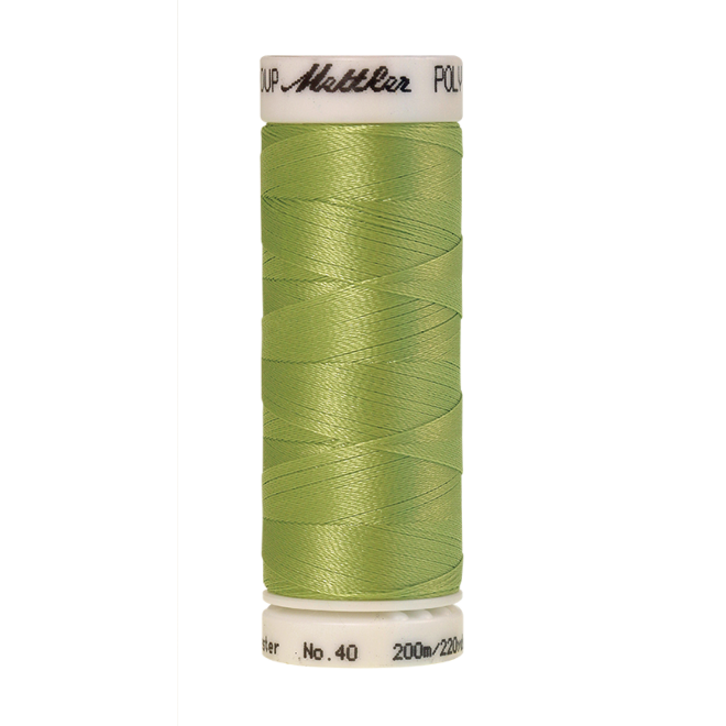 Amann Mettler Poly Sheen Spring Green glänzt durch den trilobalen Fadenquerschnitt besonders schön. Zum Sticken, Quilten, Nähen. 200m Spule