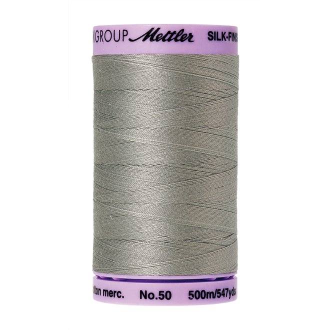 Silk-Finish Cotton 50, 500m - Titan Gray: Reines Baumwollgarn aus 100% langstapliger, ägyptischer Baumwollte von Amann Mettler