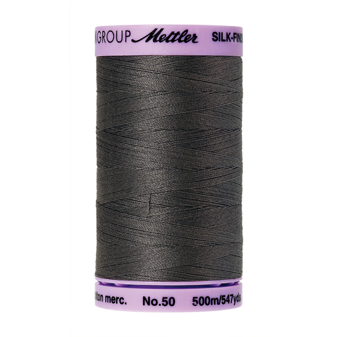Silk-Finish Cotton 50, 500m - Dark Charcoal: Reines Baumwollgarn aus 100% langstapliger, ägyptischer Baumwollte von Amann Mettler