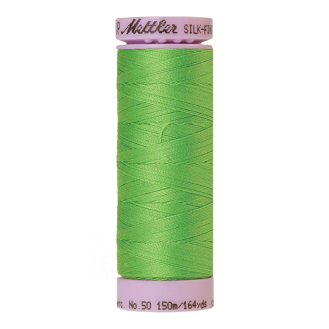 Silk-Finish Cotton 50, 150m - Light Kelly: Reines Baumwollgarn aus 100% langstapliger, ägyptischer Baumwollte von Amann Mettler