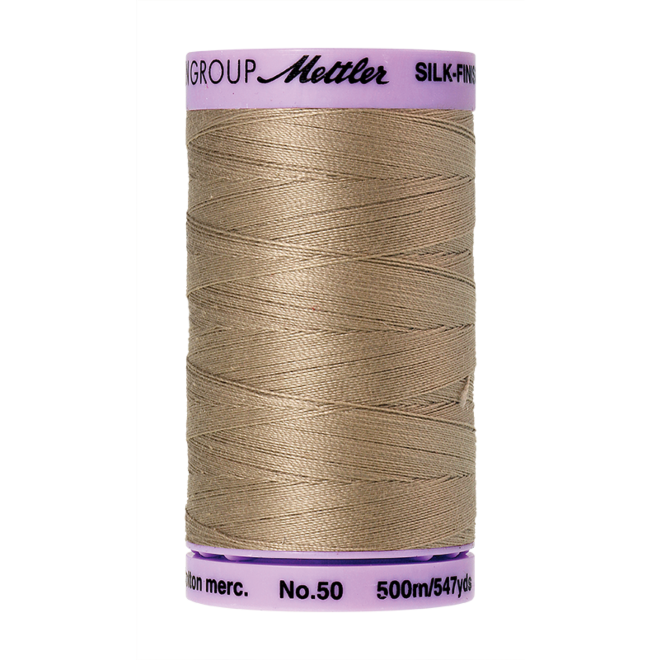 Silk-Finish Cotton 50, 500m - Sandstone: Reines Baumwollgarn aus 100% langstapliger, ägyptischer Baumwollte von Amann Mettler