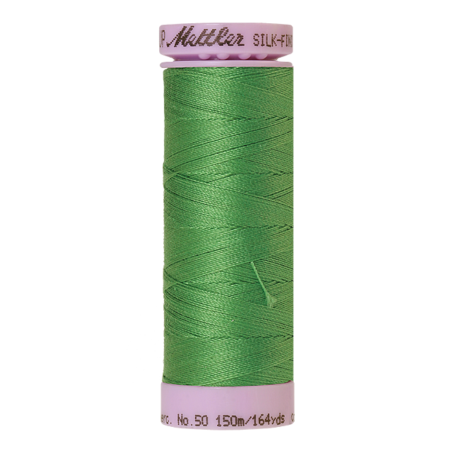 Silk-Finish Cotton 50, 150m - Vibrant Green: Reines Baumwollgarn aus 100% langstapliger, ägyptischer Baumwollte von Amann Mettler